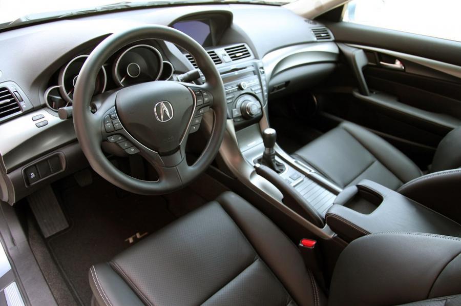 Интерьер Acura TL SH-AWD 2011 года  (фото 58 из 101)